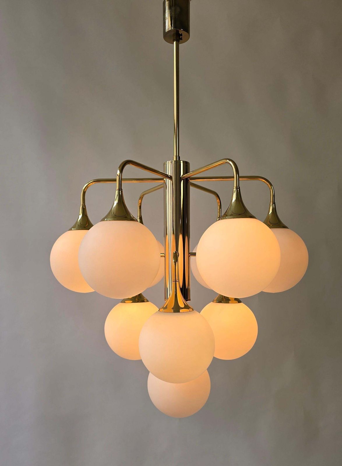 photo furniture Exclusive Italian Chandelier With 10 Opaline Globes