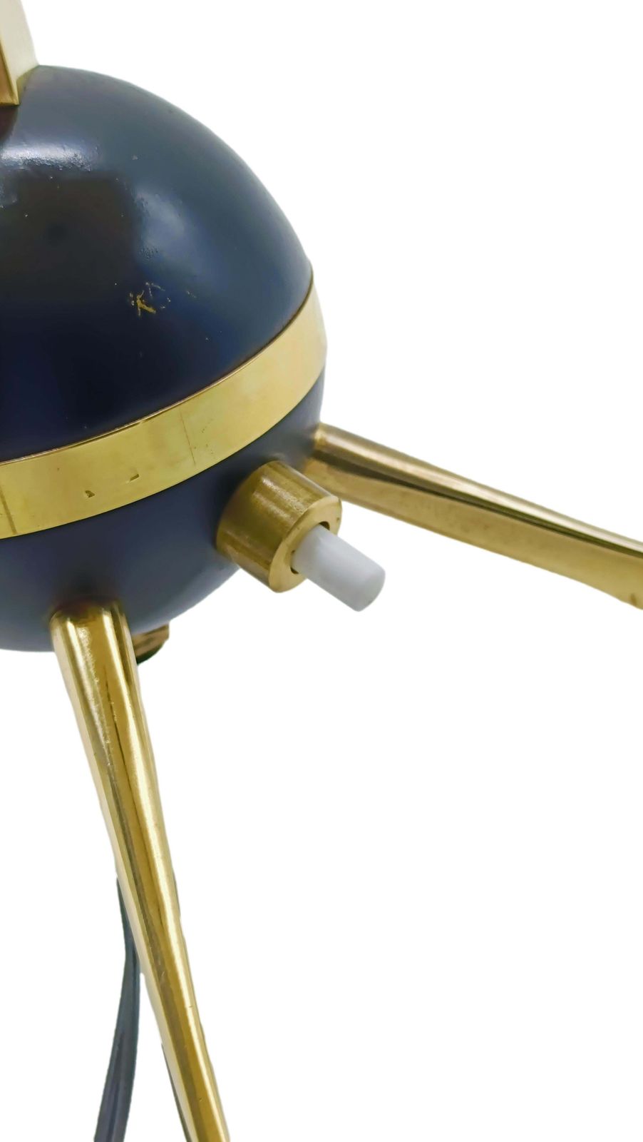 Gilardi And Barzaghi Brass And Black Metal Table Lamp, Italy 1950s photo vinterior