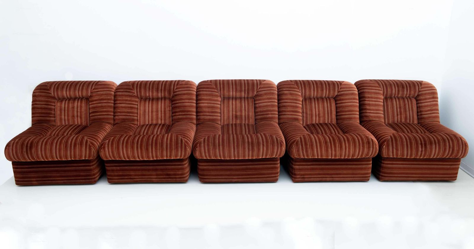 Set Of Vintage Italian Velvet Five Modular Armchairs And Coffee Table, 1970s photo furniture