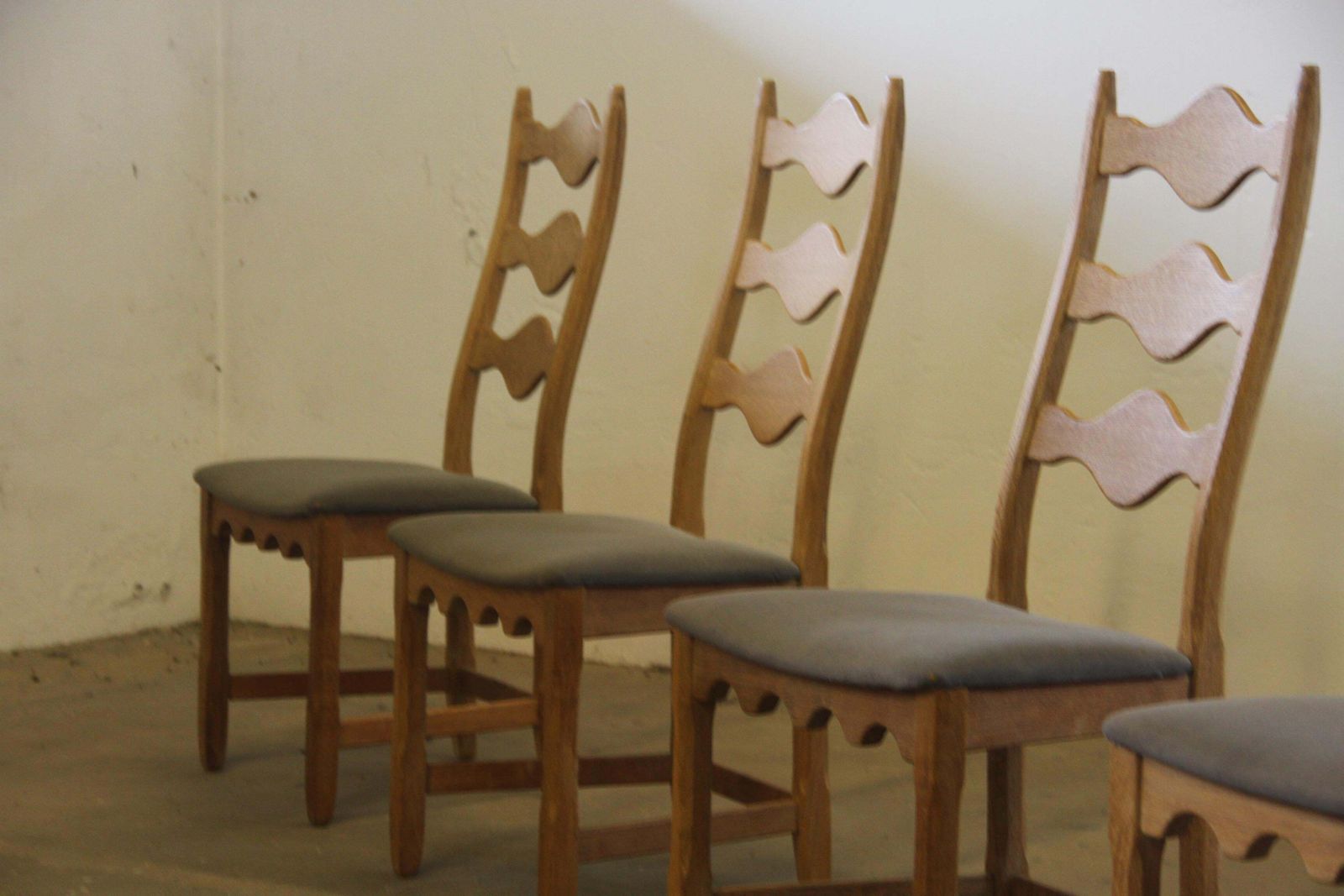 photo furniture Highback / Ladderback Oak Chairs Style Of Henning Kjærnulf, 1960s, Set Of 4