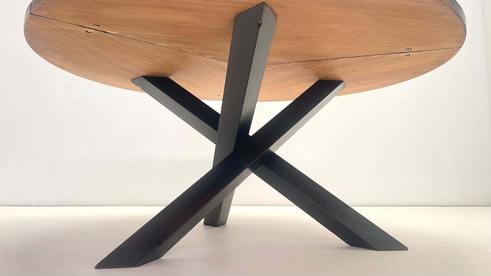 Martin Visser   Round Wengé Table photo for sale