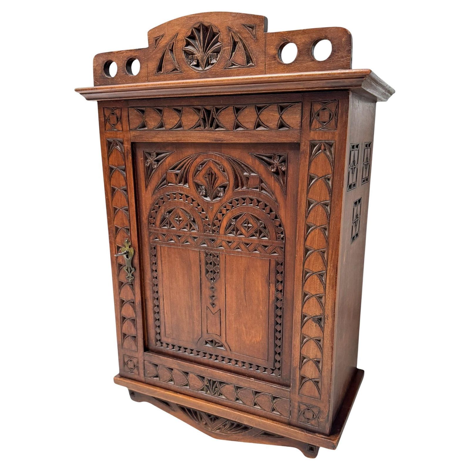 Arts & Crafts Art Nouveau Kerfschnitt Wall Cabinet, 1900s