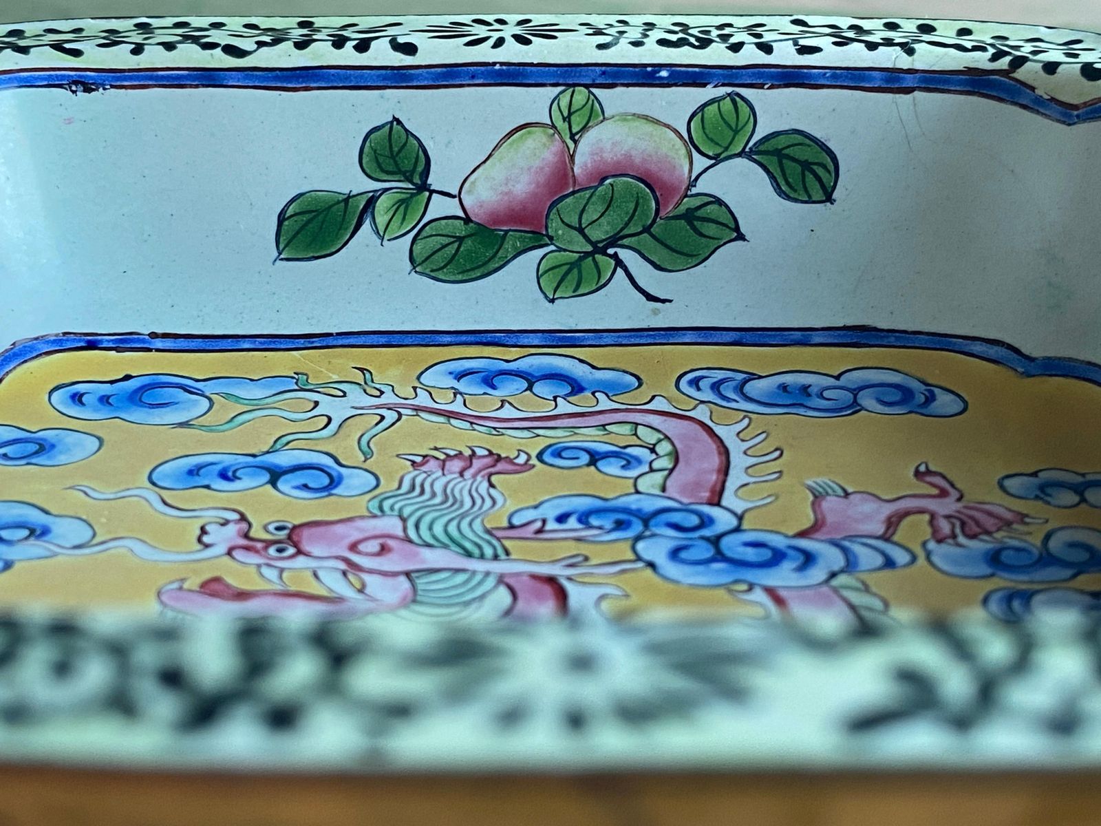 Qianlong Period Canton Enamel Square Dish With Dragon, China Late 18th Century photo vinterior