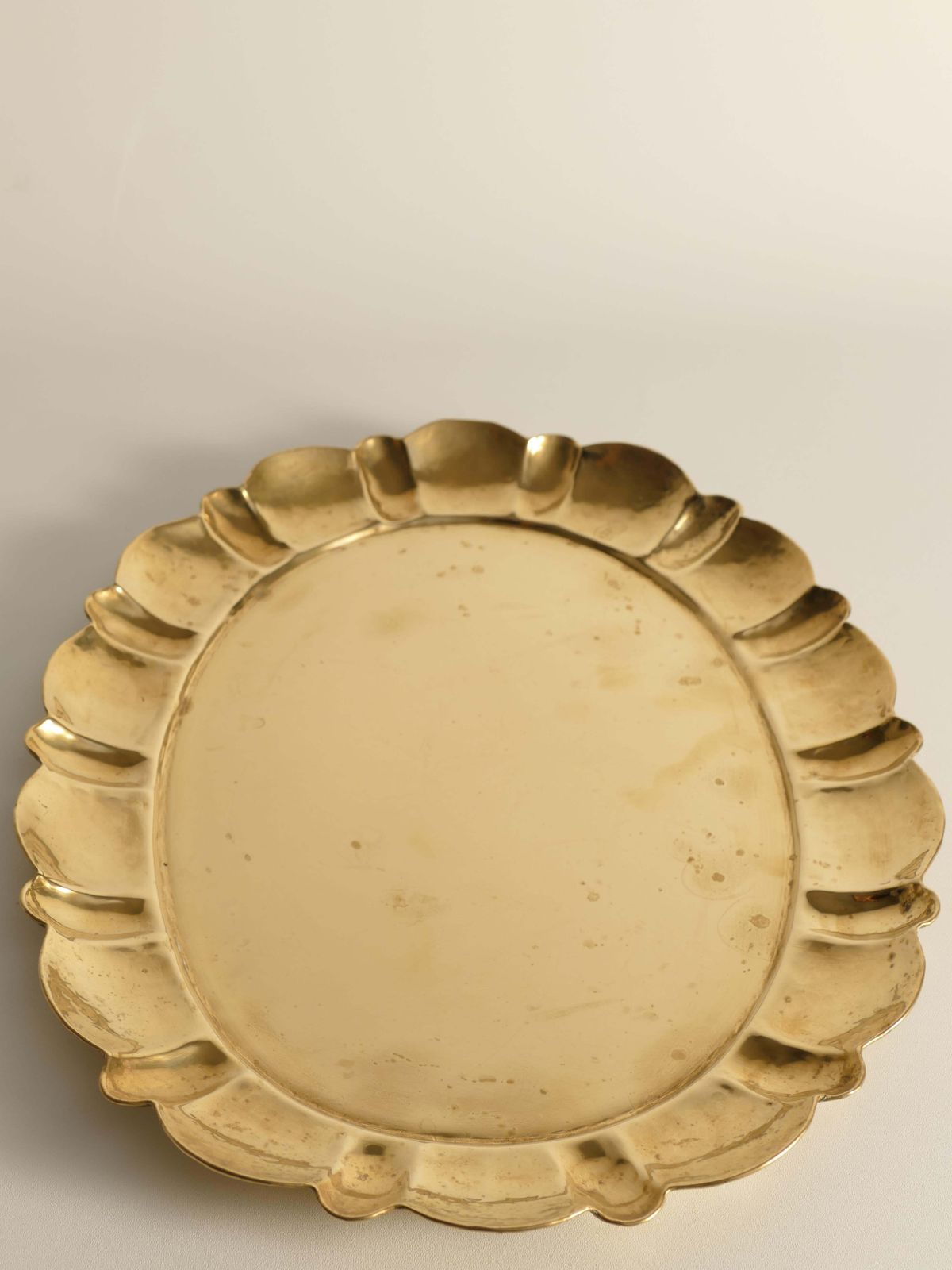 Hollywood Regency Large Oval Brass Tray By Firma Lars Holmström, Sweden 1940's photo vinterior