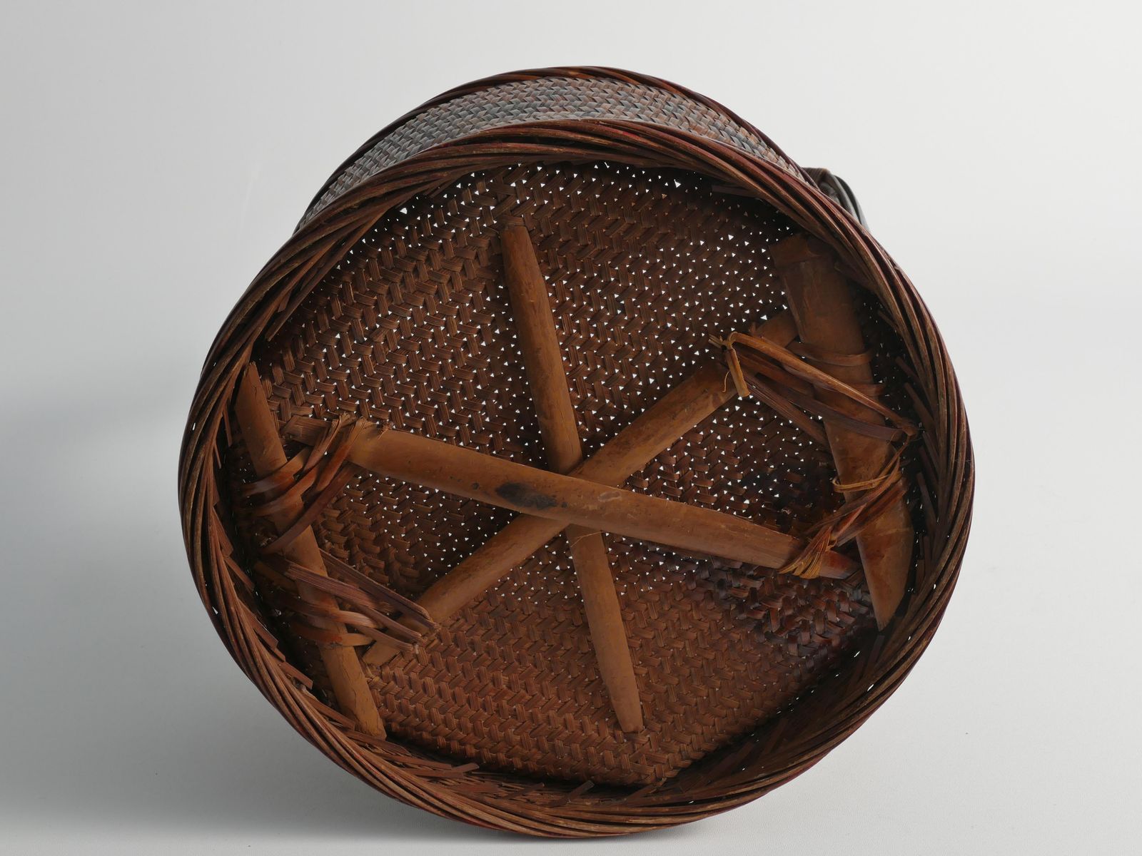 Early 20th Century Chinese Betrothal Or Wedding Basket With Peony And Bird Motif photo 215.0