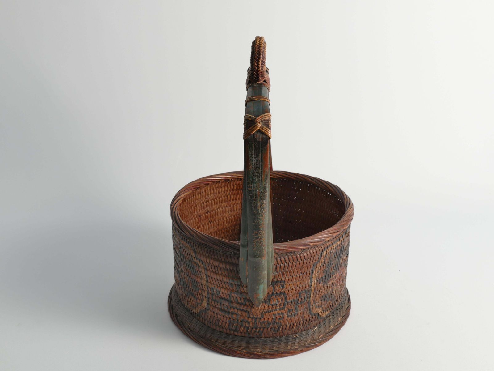 photo furniture Early 20th Century Chinese Betrothal Or Wedding Basket With Peony And Bird Motif