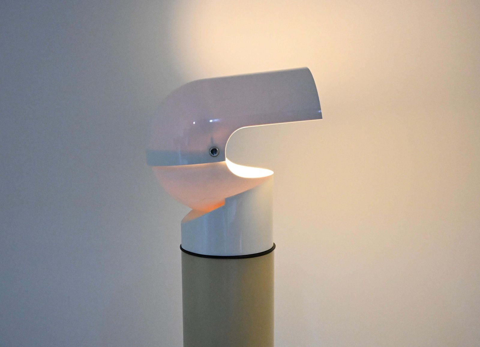 photo vinterior Mezzo Pileo Floor Lamp By Gae Aulenti For Artemide, 1970s