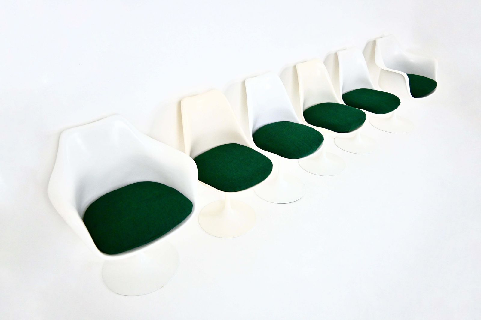 Tulip Dining Chairs By Eero Saarinen For Knoll International, 1970s, Set Of 6 photo vintage