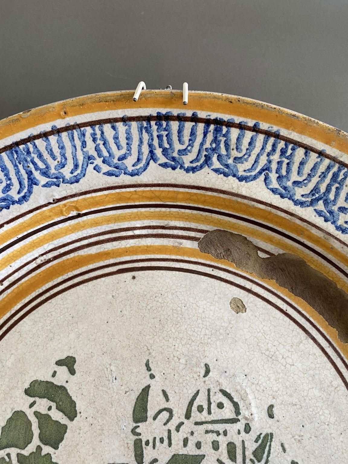 Plat en céramique ou pièce de milieu de table, Italie, fin du XVIIIe siècle photo Décoration