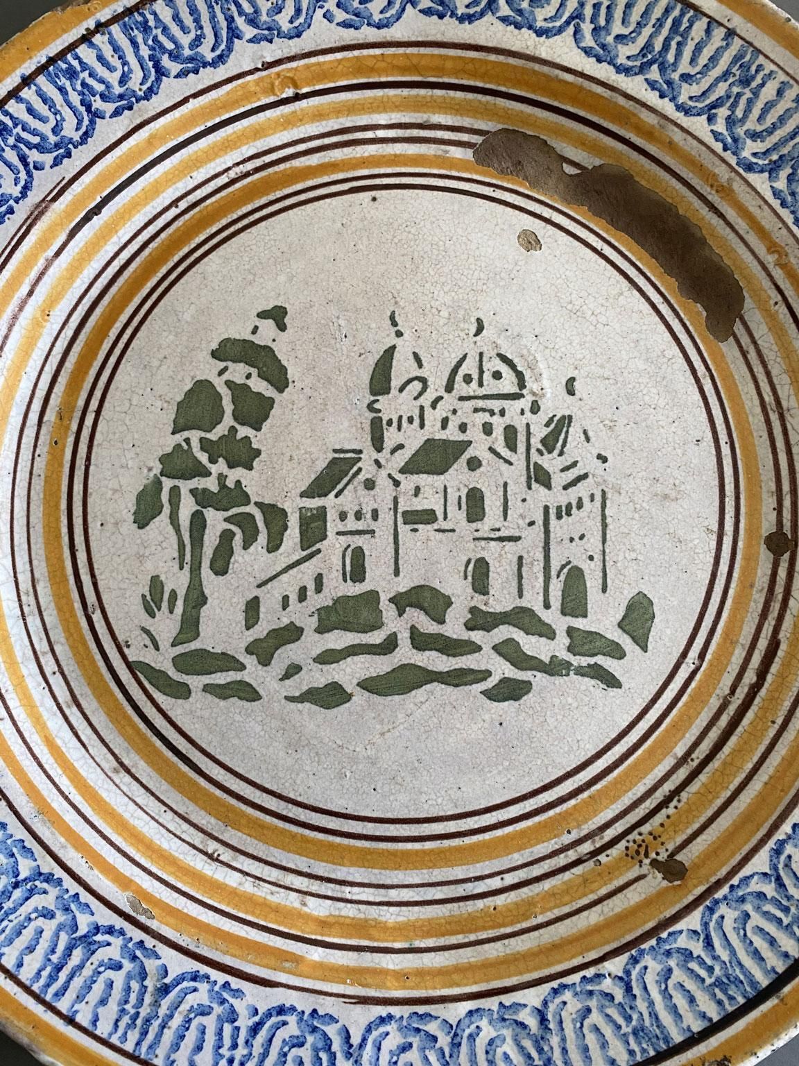 558.0 Plat en céramique ou pièce de milieu de table, Italie, fin du XVIIIe siècle photo