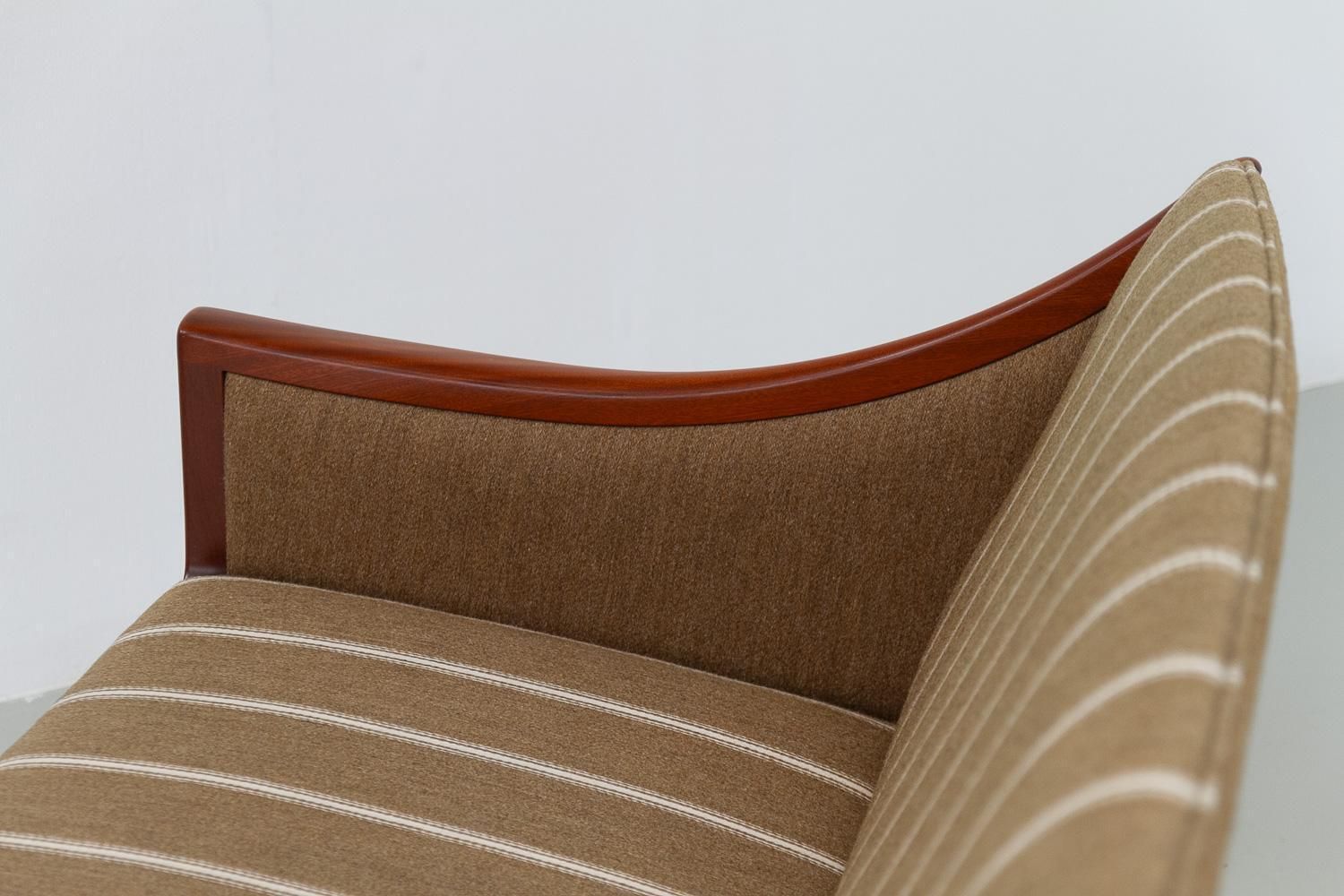 1887.0 Danish Lounge Chair And 3 Seater Sofa By Ole Wanscher For Pj Møbler, 1960s. photo