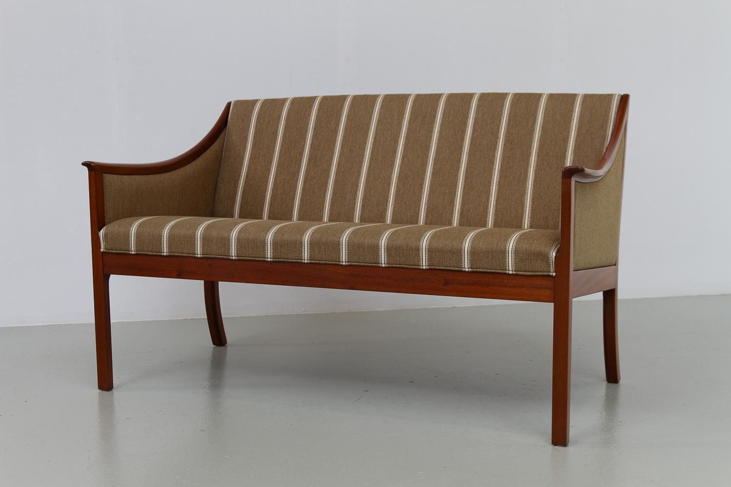 1029.0 Danish 2 Seater Sofa By Ole Wanscher For Pj Møbler, 1960s. photo
