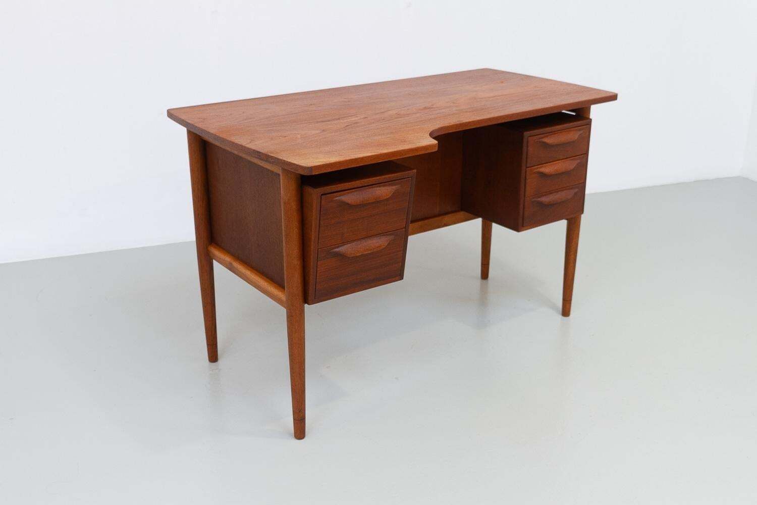 Danish Mid Century Modern Asymmetrical Teak Desk, 1950s. photo furniture