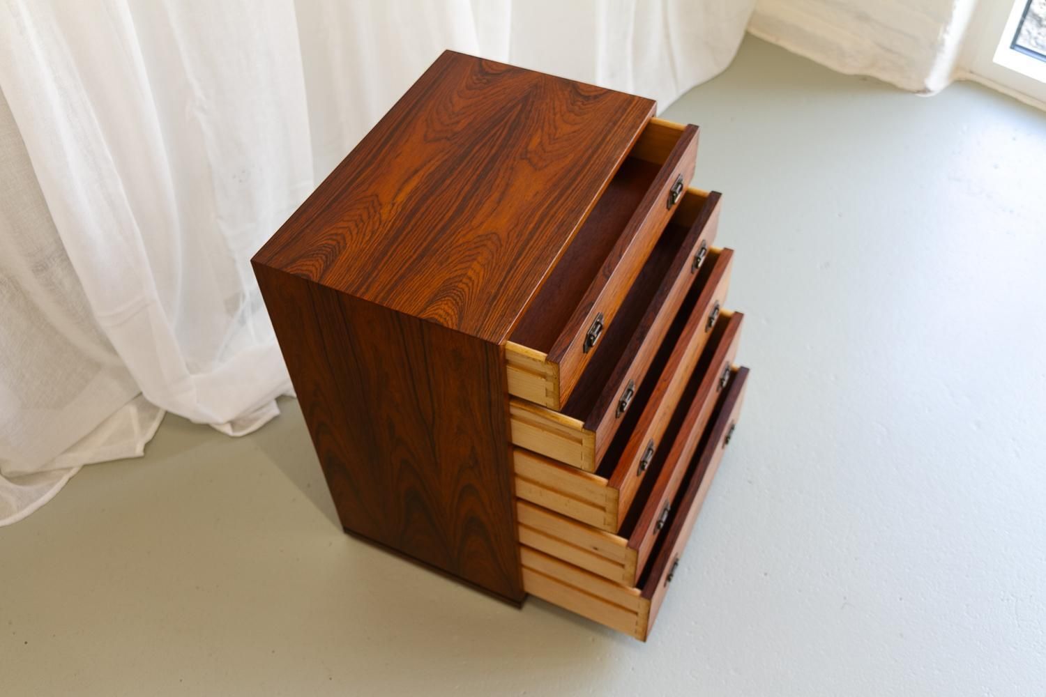 Danish Modern Rosewood Chest Of Drawers By Henning Korch, 1960s. photo vinterior