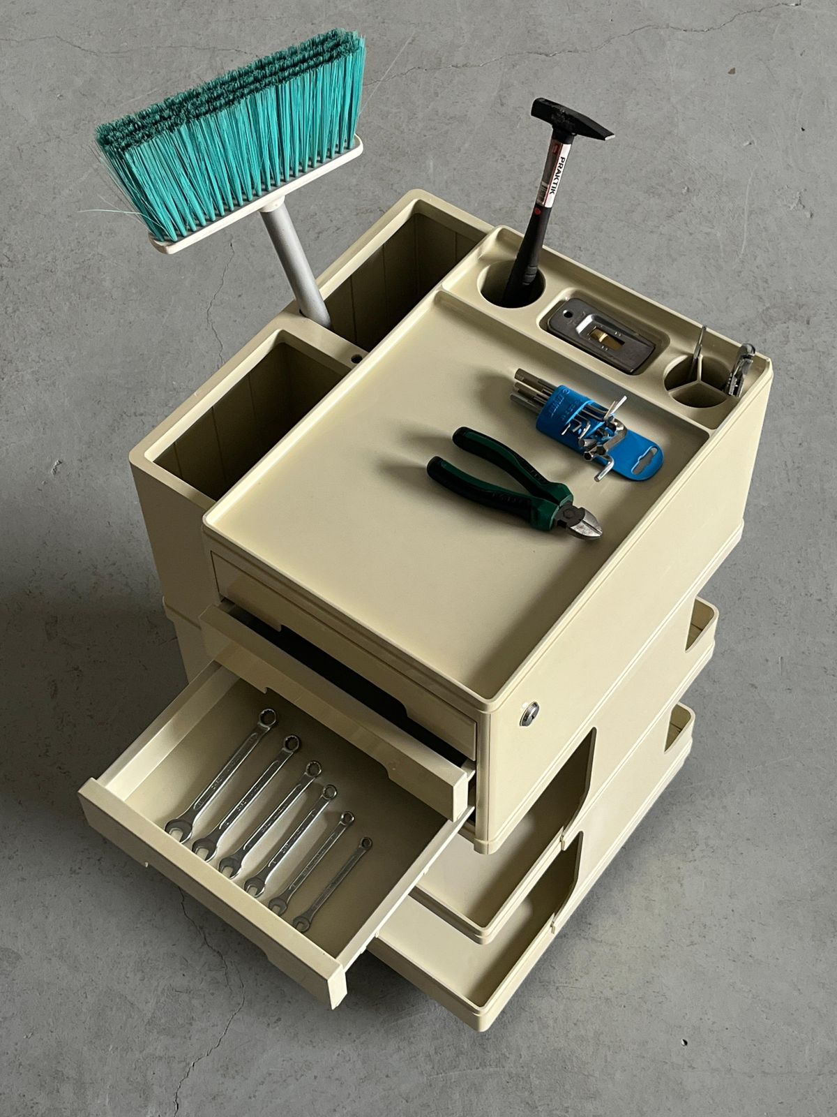 Rolling Artist Mid Century Trolley By Giovanni Pelis For Stile Neolt, 60s Italy photo 429.0