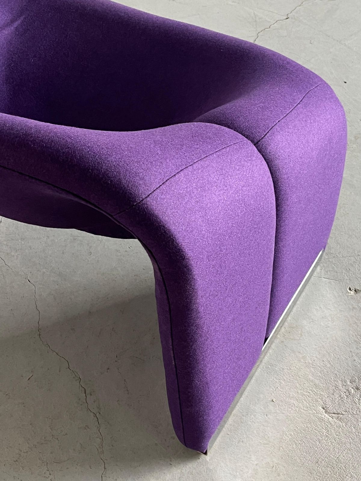 Iconic F598 ‘Groovy’ Chair By Pierre Paulin For Artifort, Purple Upholstery, 80s photo buy
