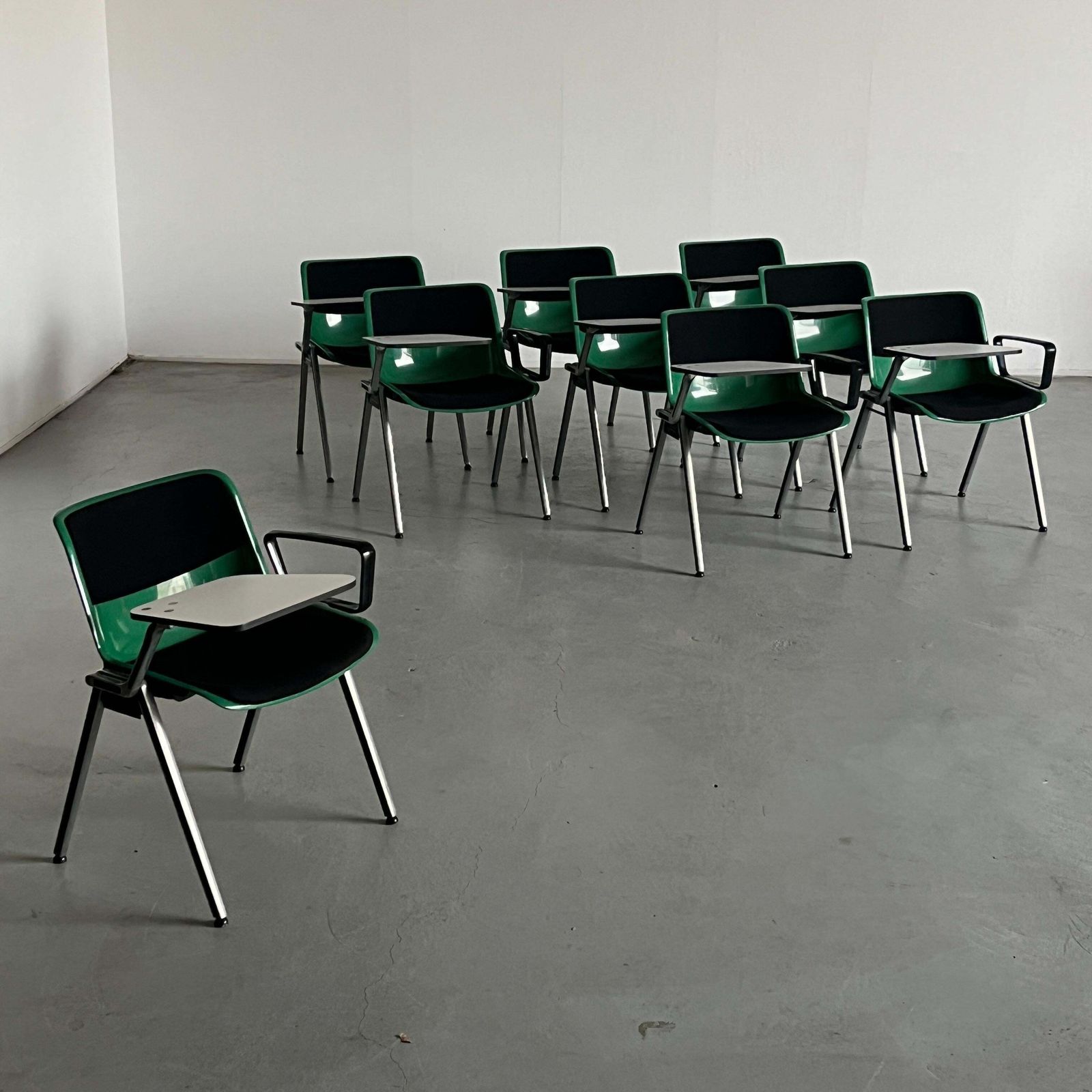1 Of 9 Vintage 'Modus' Office Armchair By Osvaldo Borsani For Tecno, Italy 1970s photo for sale