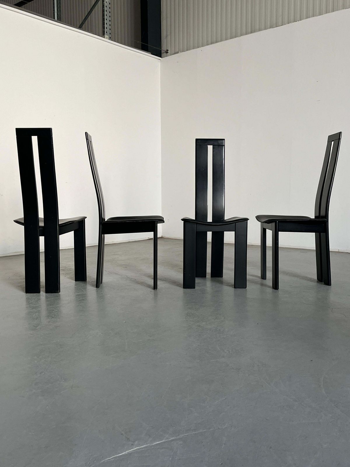 1 Of 4 Vintage Postmodern Dining Chairs In The Style Of Pietro Constantini, 70s photo Furniture