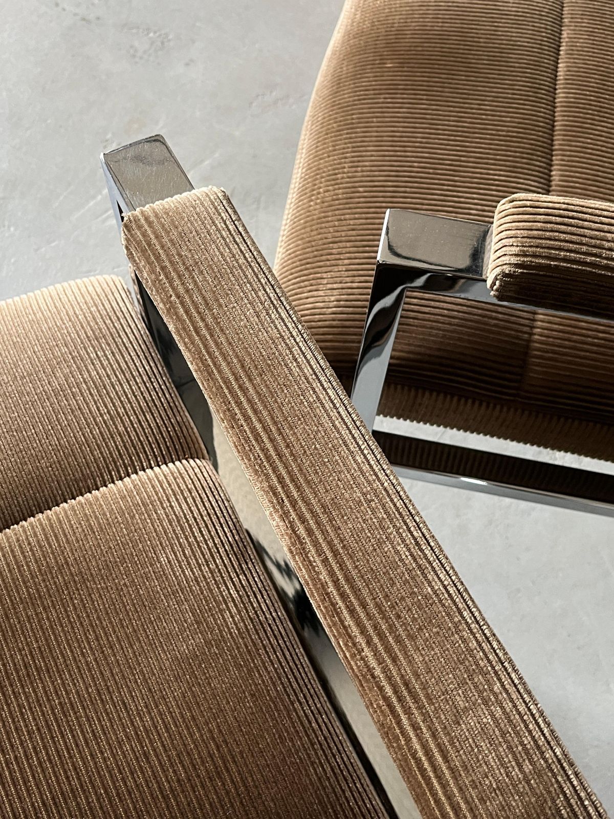 photo furniture Mid Century Chrome Tubular Steel And Corduroy Upholstery Armchairs, 70s Germany