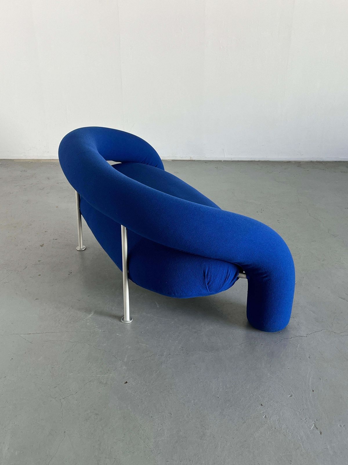 Sculptural Tube Sofa By Anna & Carlo Bartoli For Rossi Di Albizzate, Italy, 90s photo vintage