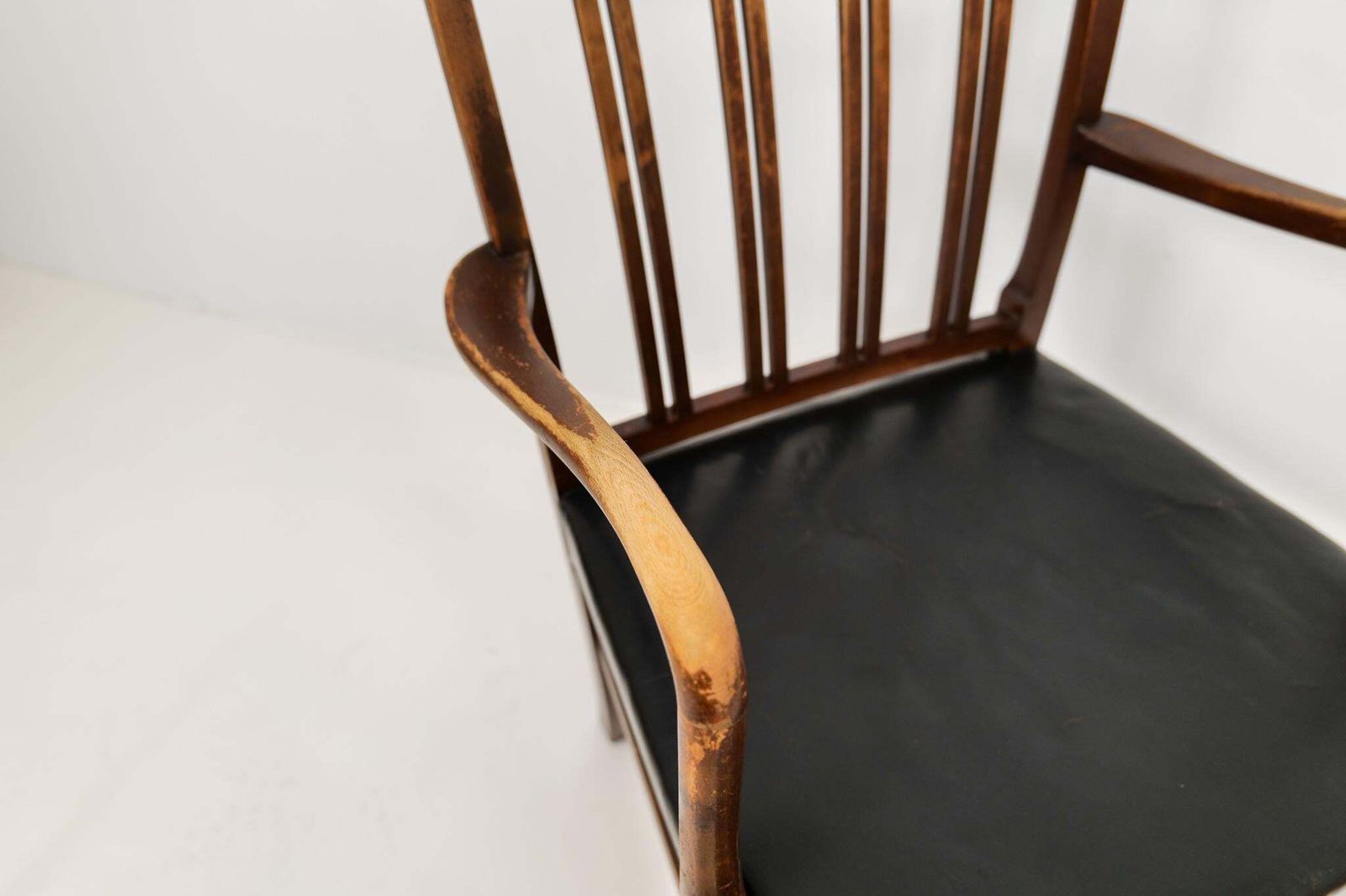 Midcentury Armchair Ole Wanscher For Fritz Hansen, Stained Beech And Leather photo vintage