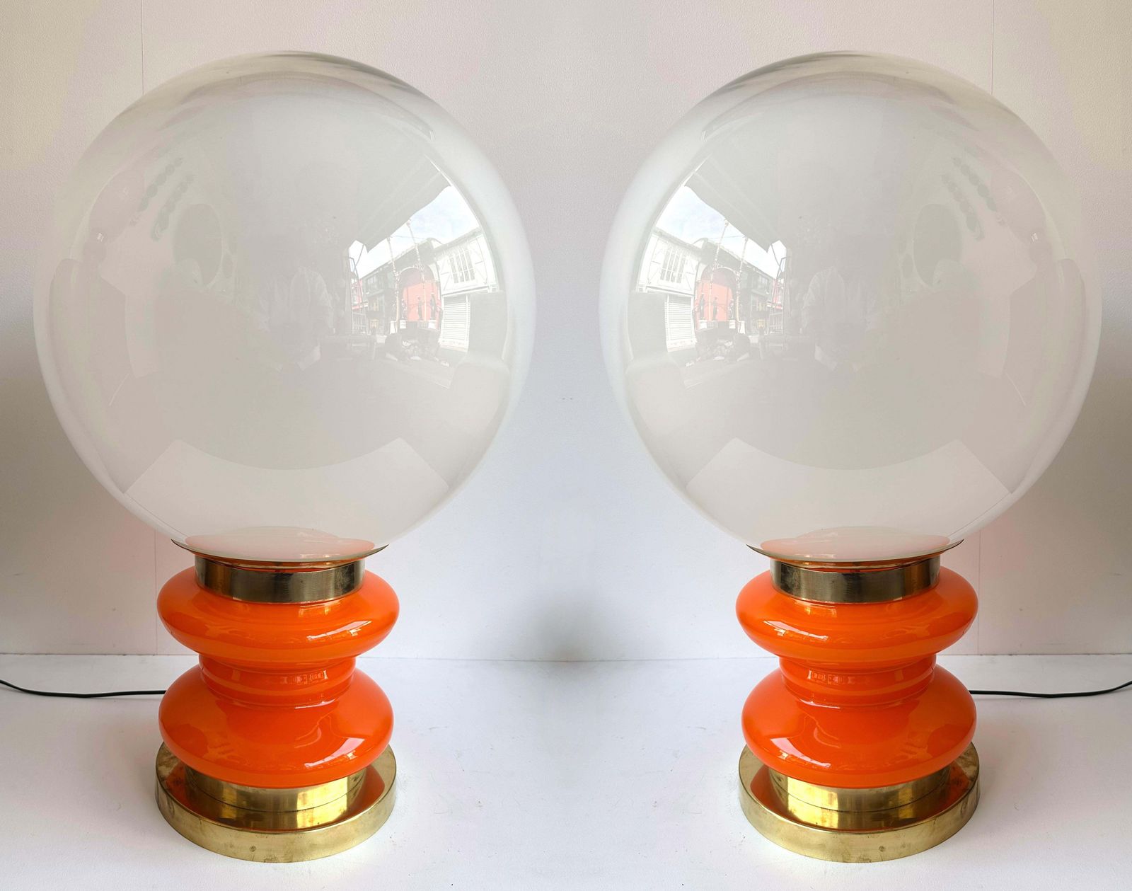 photo vinterior Contemporary Pair Of Brass And Orange Murano Glass Bulbs Lamps, Italy