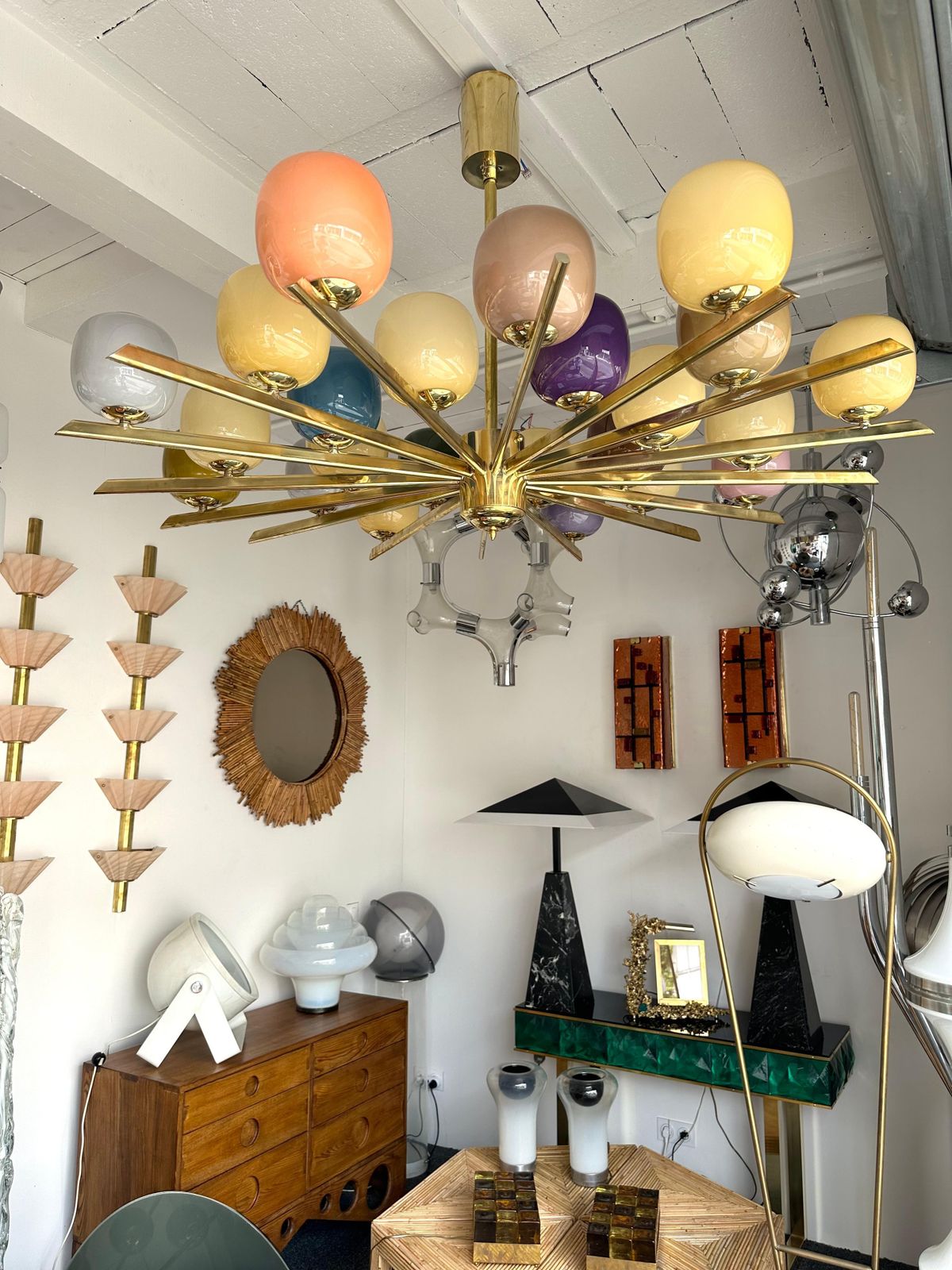 photo furniture Large Contemporary Candy Chandelier Brass And Murano Glass , Italy