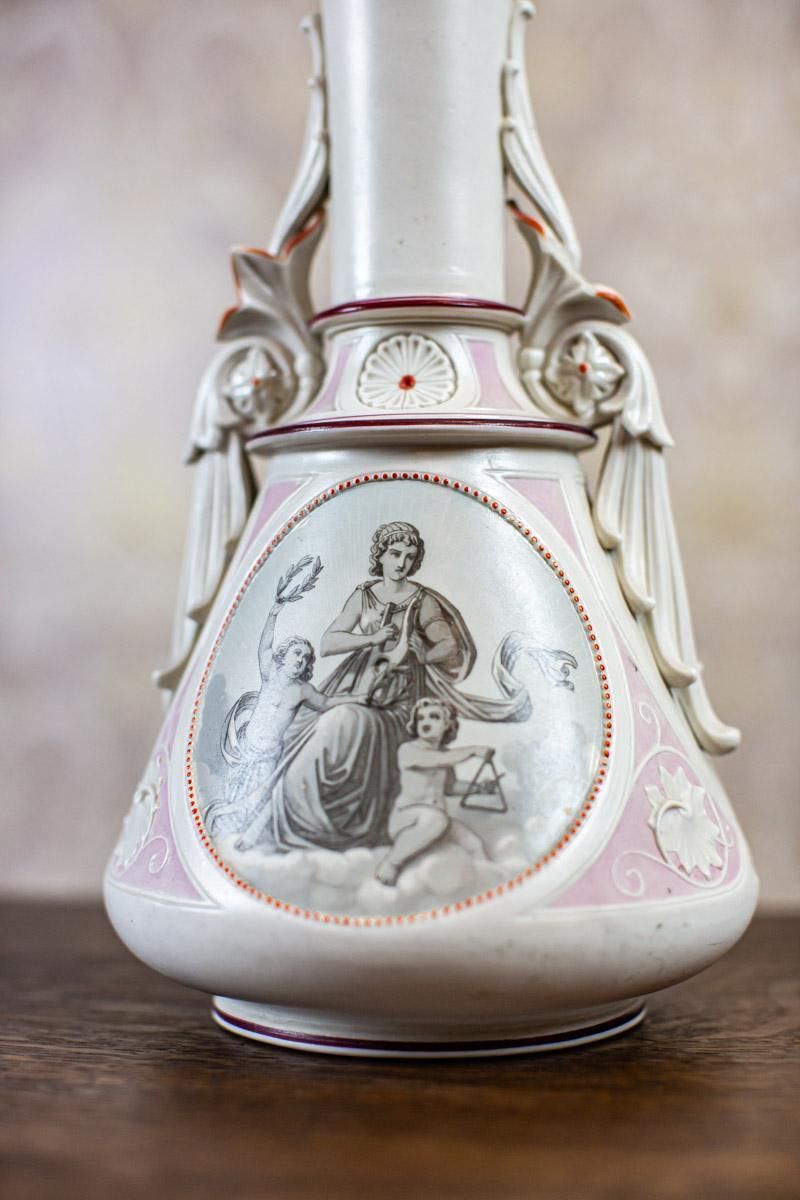 Pair Of 19th Century Biscuit Vases In White And Pink photo 257.0