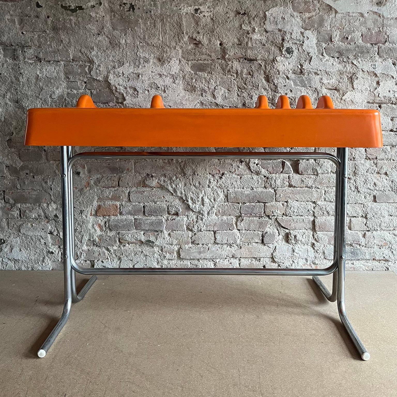 photo for sale Space Age Orix Orange Writing Desk By Vittorio Parigi And Nani Prina For Molteni