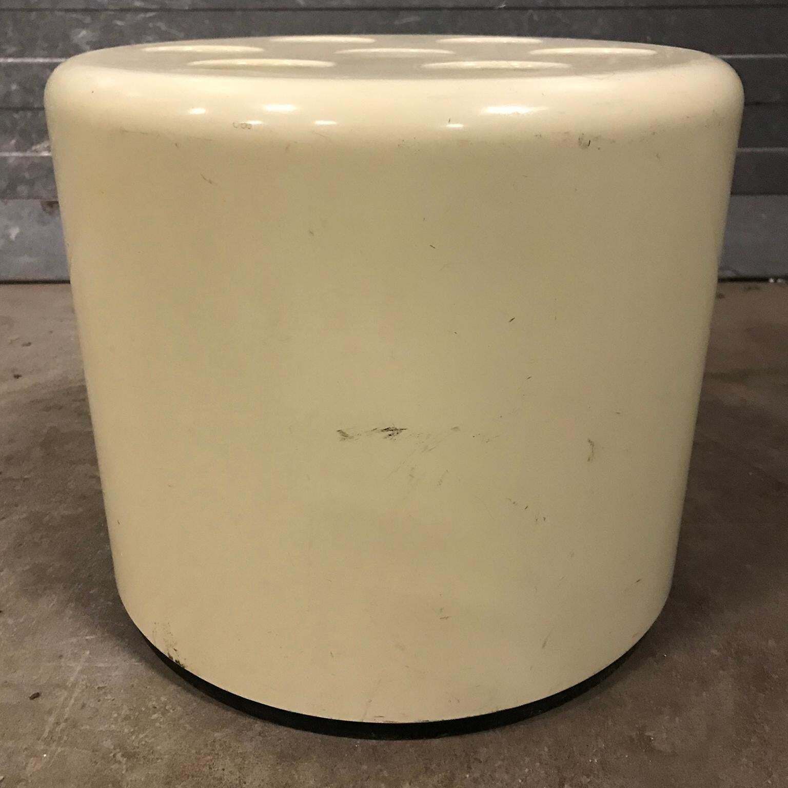 Space Age Roberto Lucci/Paolo Orlandini White Plastic Umbrella Stand, Circa 1970 photo 643.0