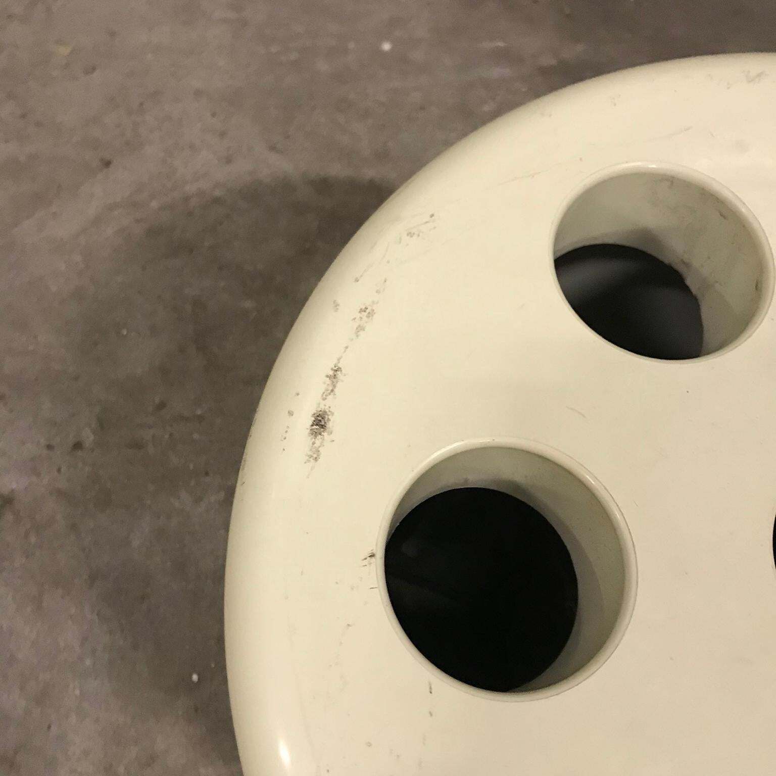 Space Age Roberto Lucci/Paolo Orlandini White Plastic Umbrella Stand, Circa 1970 photo vinterior