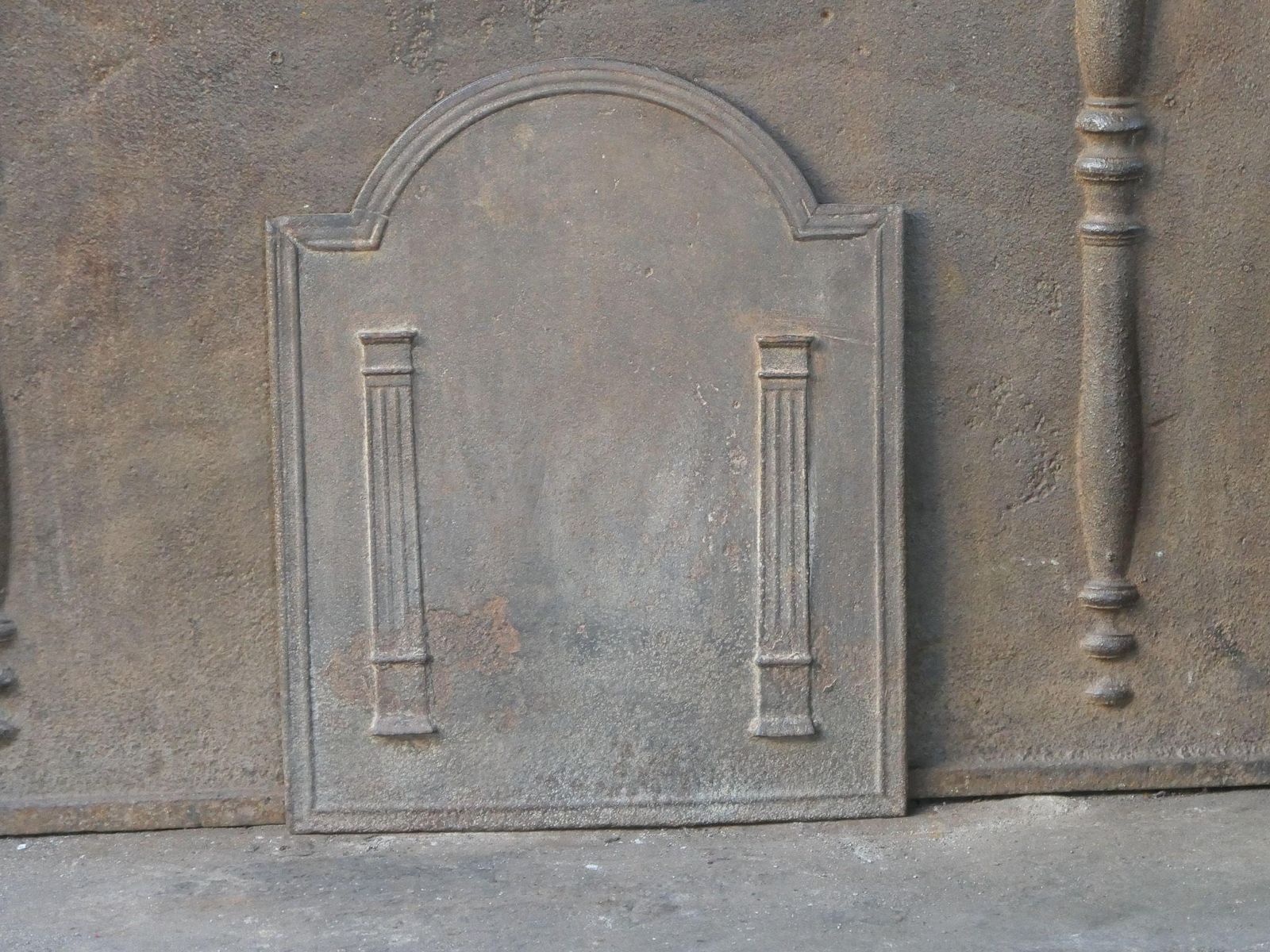 French Neoclassical Period 'Pillars Of Freedom' Fireback / Backsplash photo Home Fixtures