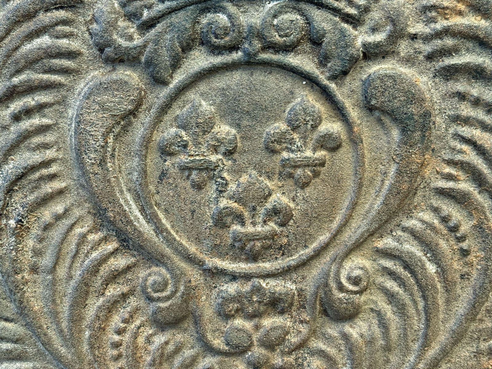 Louis XV Style 'Arms Of France' Fireback / Backsplash photo vintage