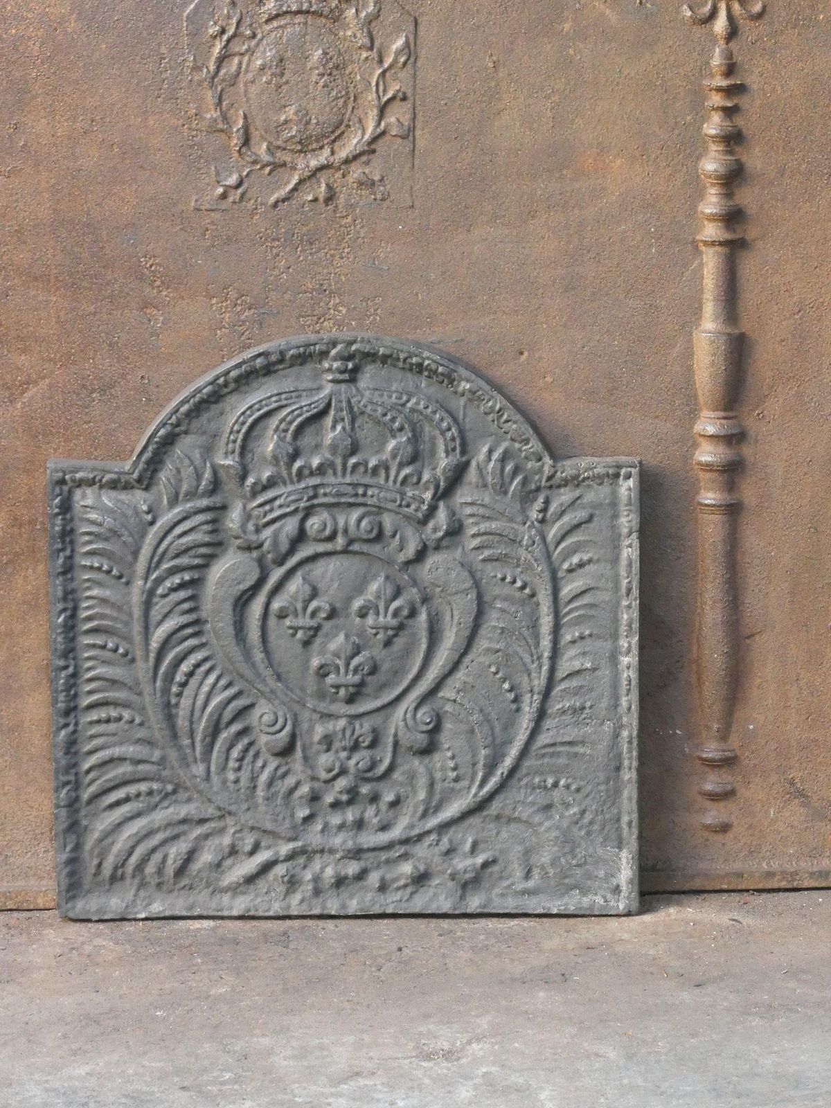 Louis XV Style 'Arms Of France' Fireback / Backsplash photo furniture