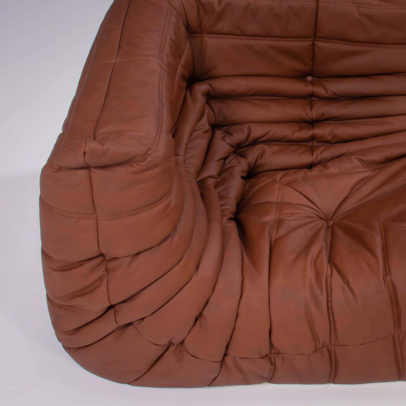photo vinterior Michel Ducaroy For Ligne Roset Togo Brown Leather Modular Sofa, Set Of Five