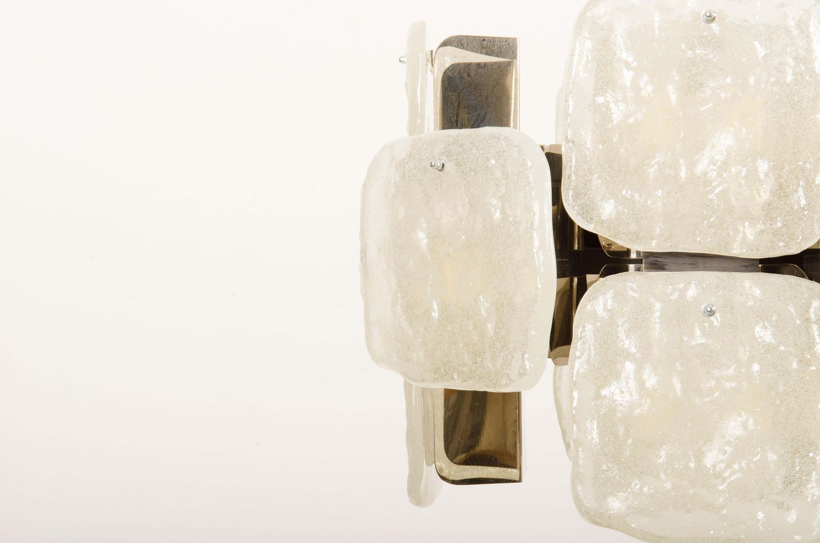 Kalmar Ice Glass Relief Glass "Aggstein" Chandelier photo 2929.0