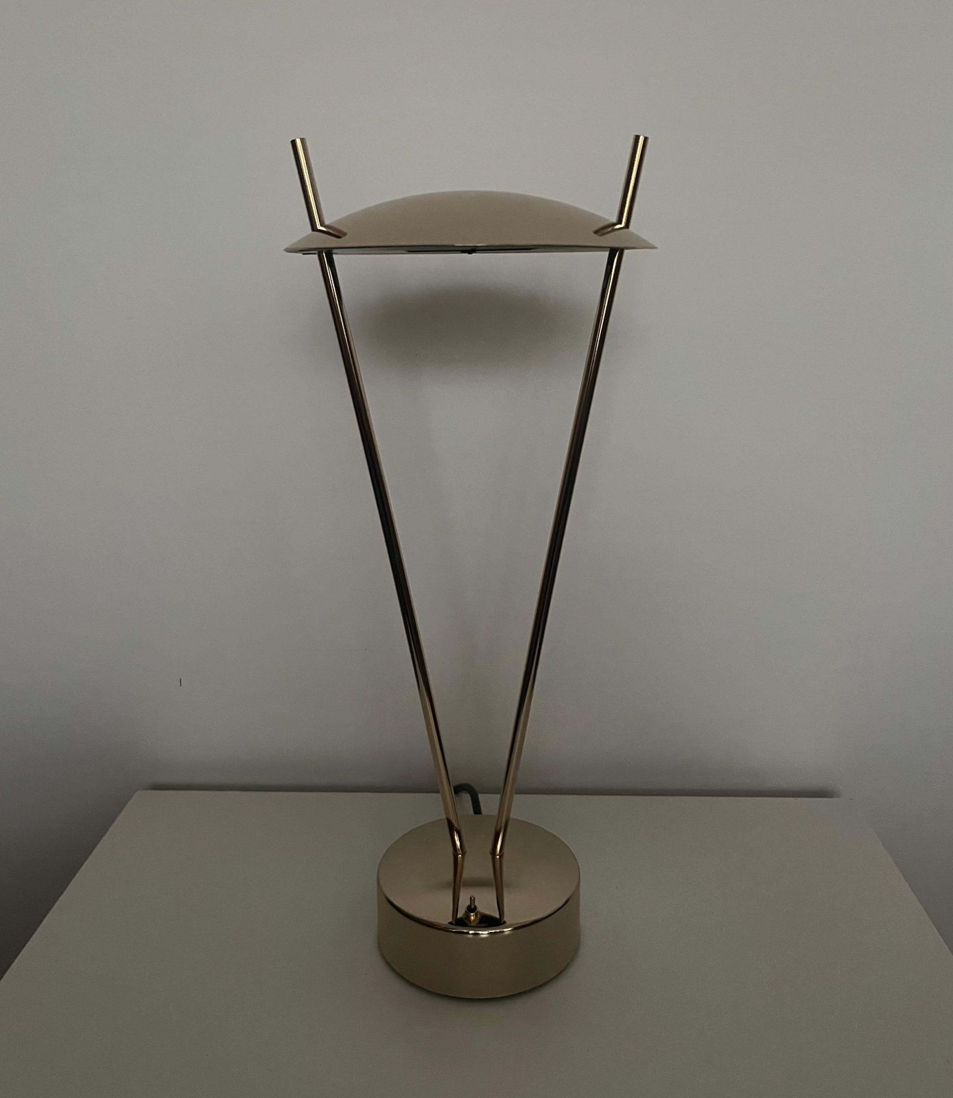 photo vintage Postmodern Pair Of Gold Table Lamps By Leonardo Marelli For Estiluz, 1980s