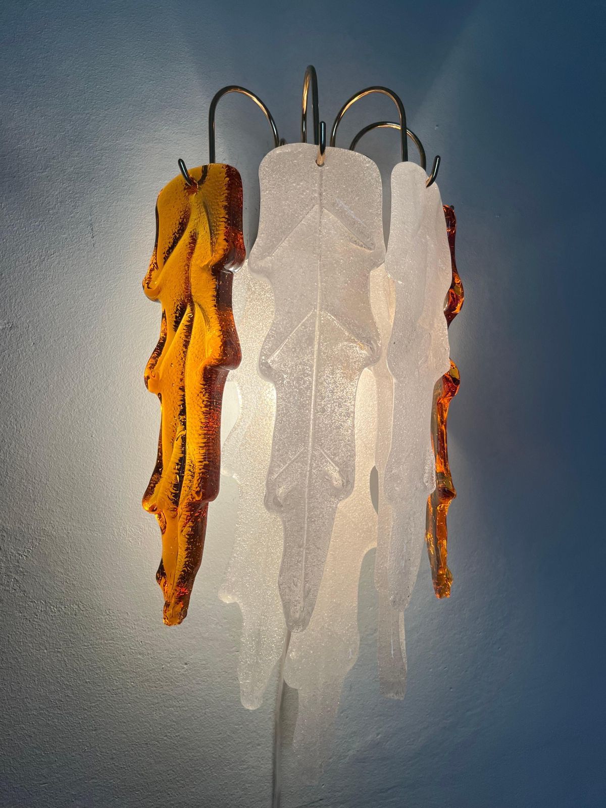 photo vinterior Italian Mid Century Pair Of White Amber Murano Wall Sconces By Mazzega, 1970s