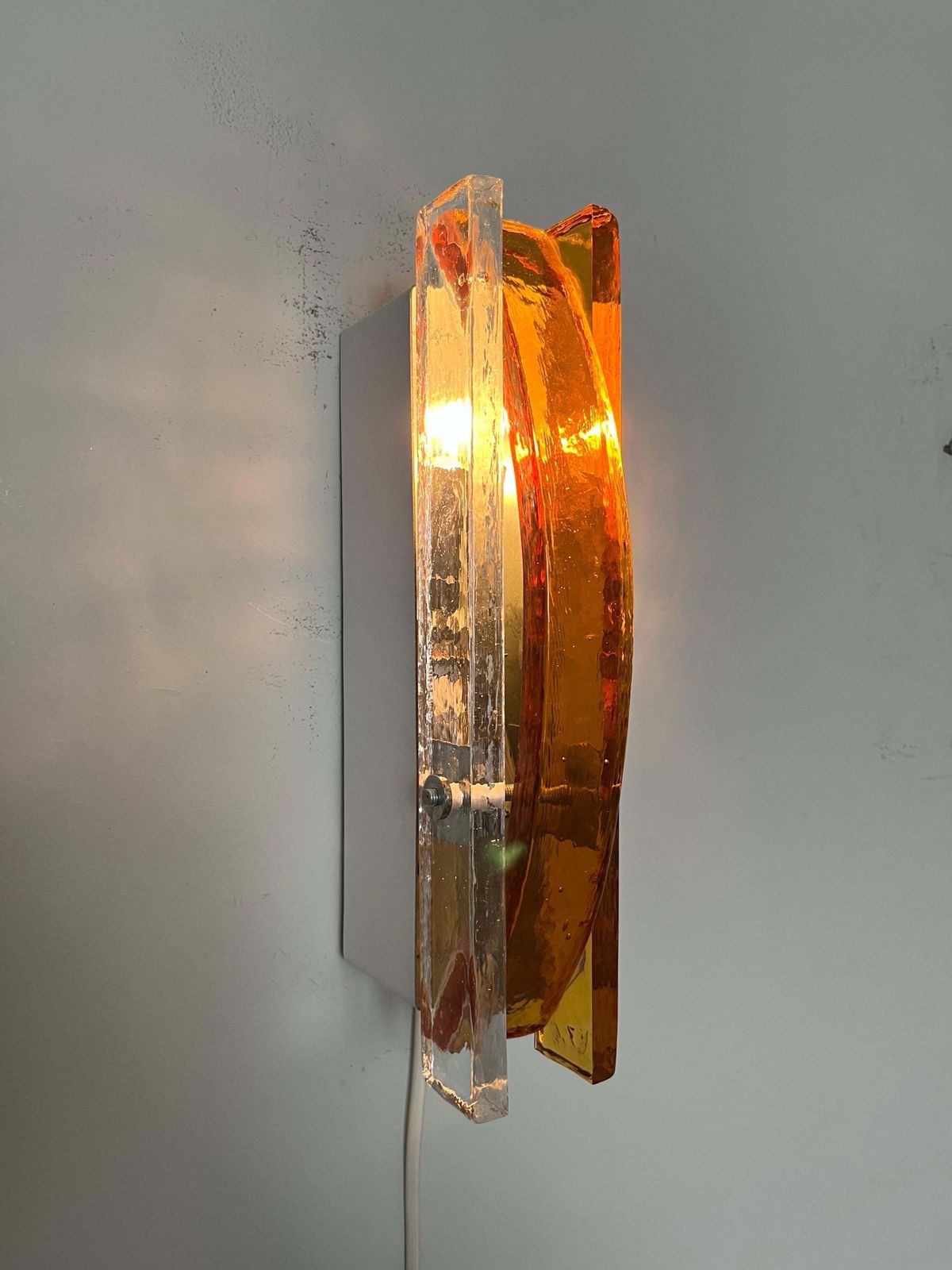 photo vinterior Italian Mid Century Pair Of Amber Clear Murano Wall Sconces By Poliarte, 1970s