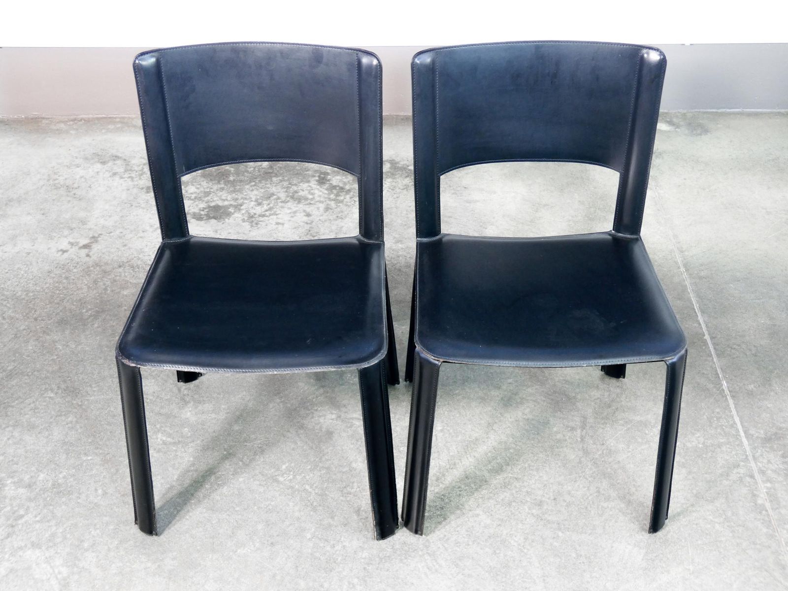 photo for sale Set Of Six Chairs, Designed By Willy Rizzo For Cidue, In Black Leather. Italy, 1970s