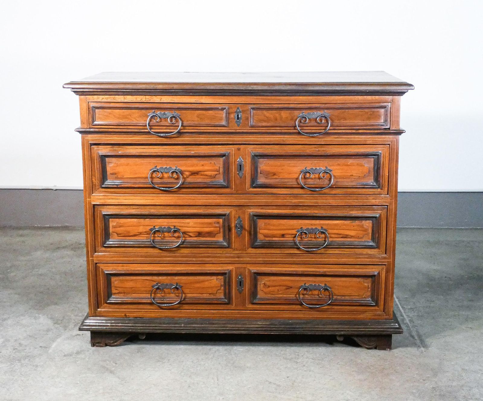 Louis XIV Chest Of Drawers In Walnut And Briar, 1700 photo for sale