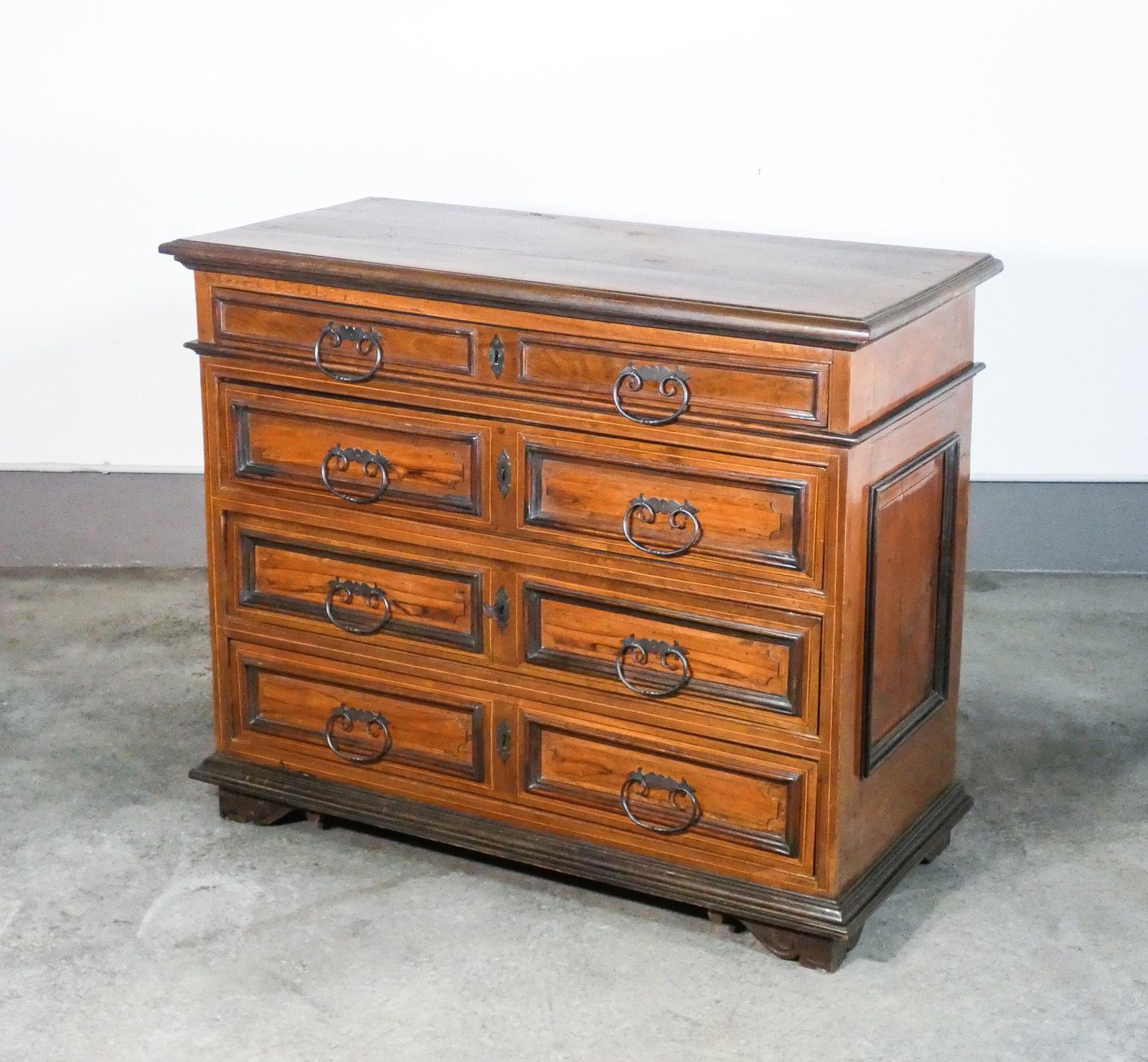 Louis XIV Chest Of Drawers In Walnut And Briar, 1700 photo Furniture