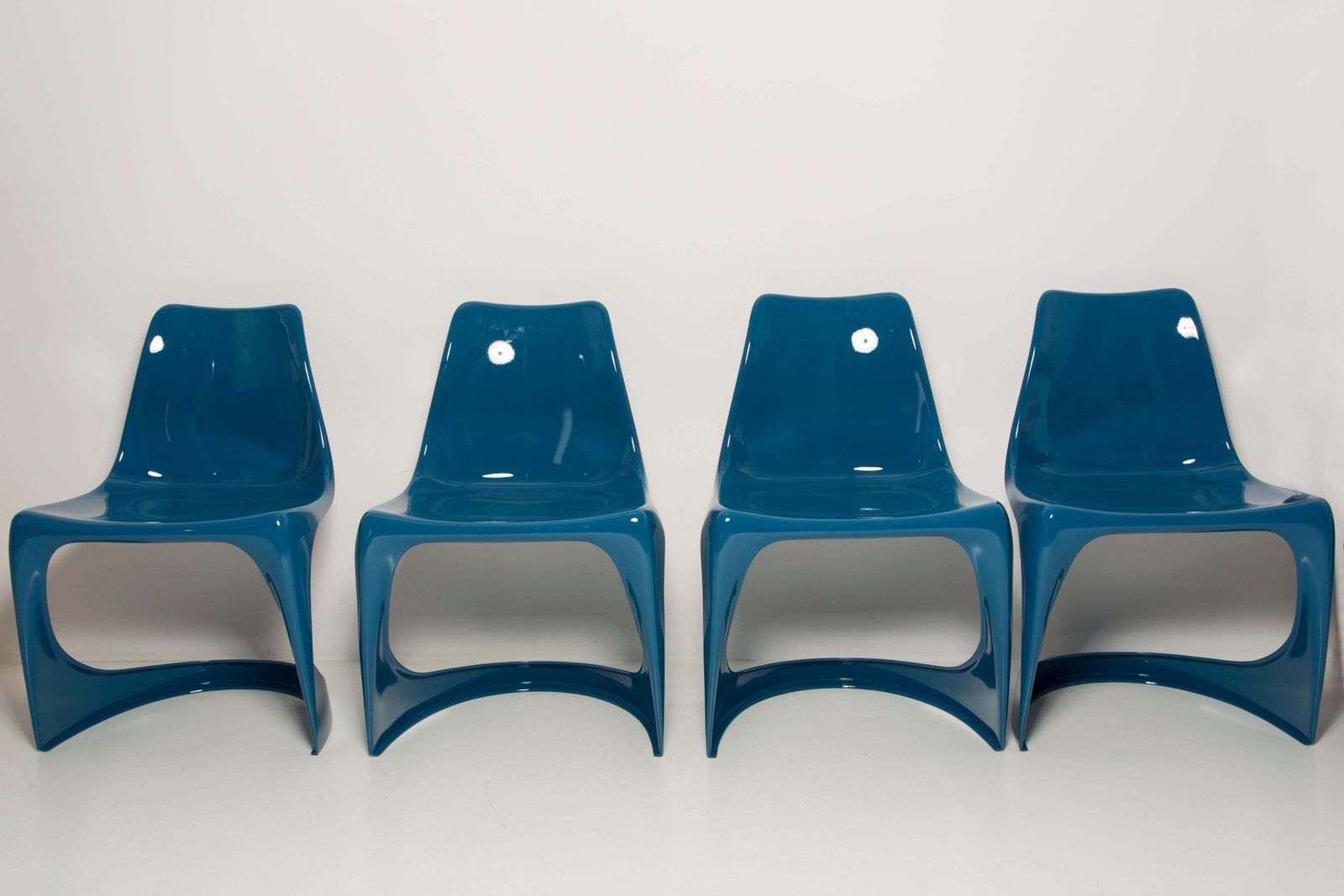 Set Van Vier Mid Century Zeeblauw Cado Stoelen, Steen østergaard, Europa, Jaren 1960 photo vinterior