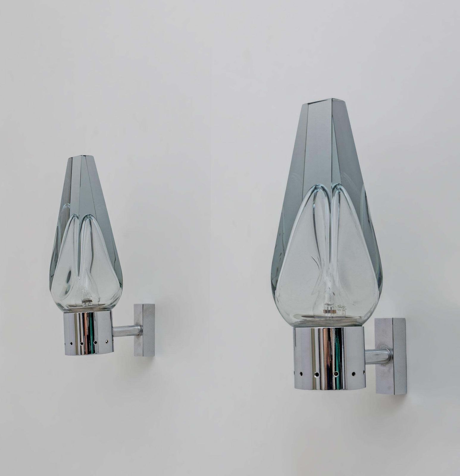 Pair Of Mid Century Modern Murano Glass Sconces By Flavio Poli For Seguso, 1960s photo furniture