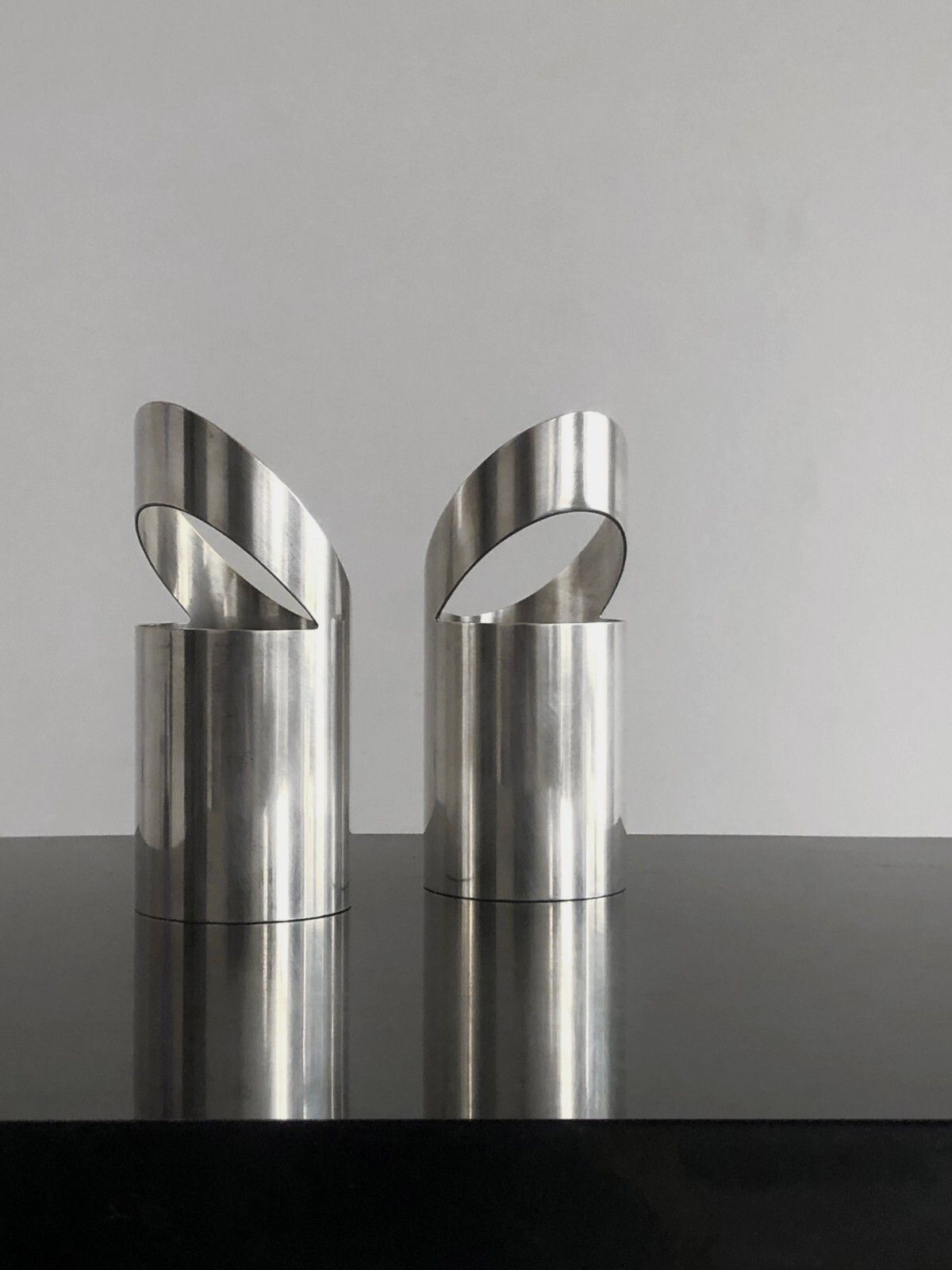 1970 Paolo Cats 2 Vases Modernist Silver Metal Christofle Sabattini Gaul photo vinterior