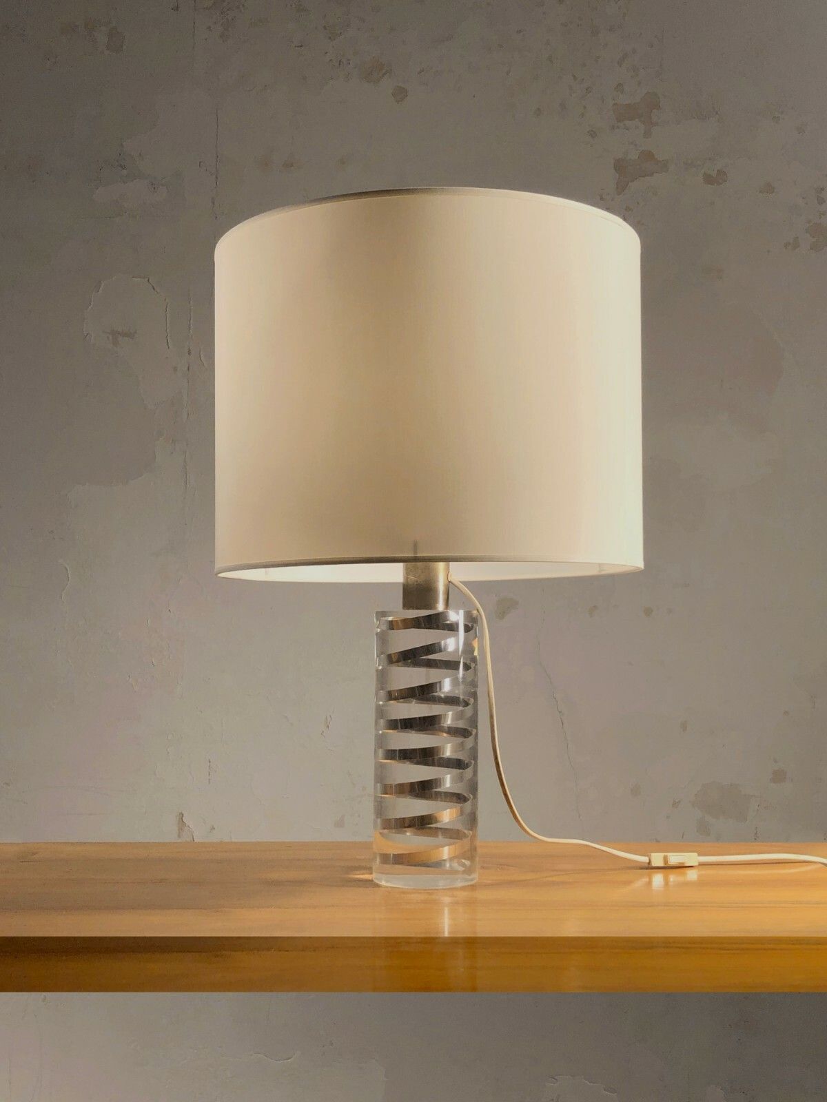 1970 Giraudon Inclusion Lamp Shabby Chic Sculpture Lucite Plexiglas Kinetic