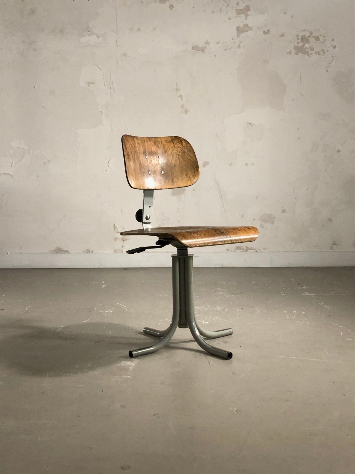 1950 Chair Industrial Workshop Modernist Reconstruction Bauhaus Breuer Perriand