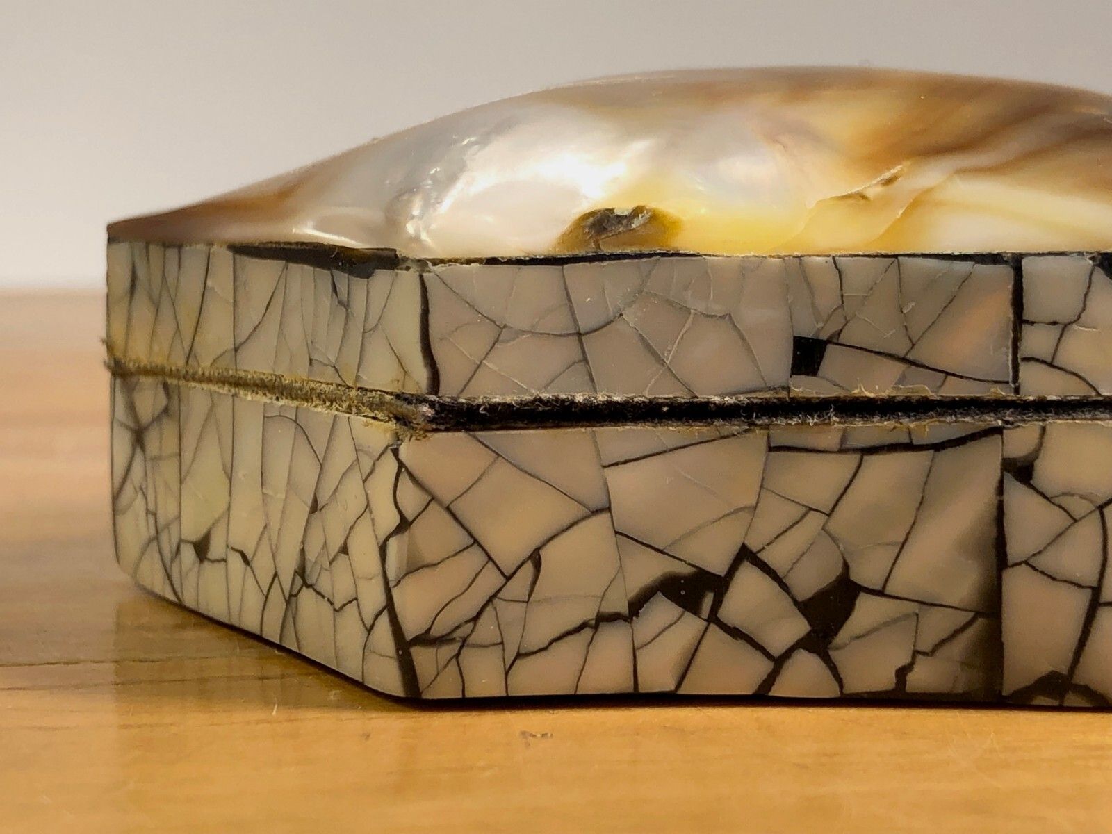 I1970 Art Deco Neo Classical Brutalist Shabby Chic Mother Of Pearl Shell Box Jansen photo vintage