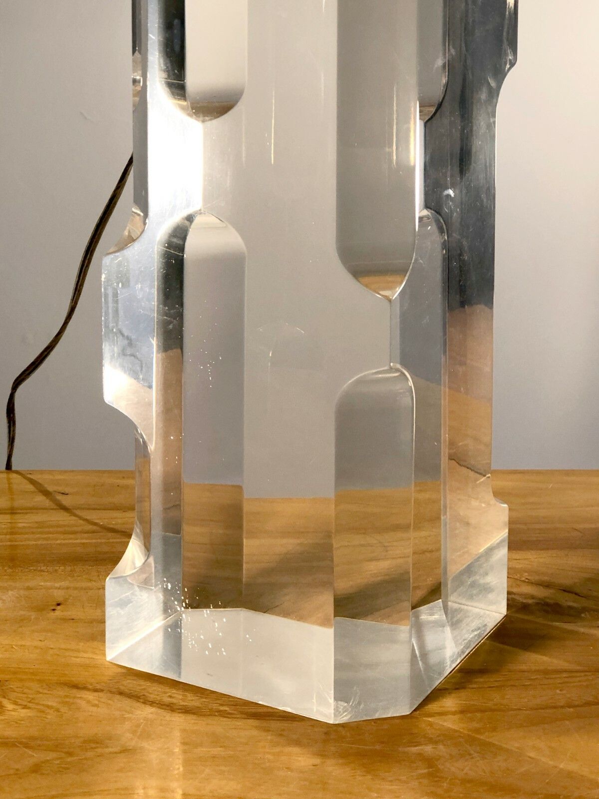 1970 Alessio Pocket Lamp Sculpture Shabby Chic Lucite Plexiglas Kinetic Op Art photo for sale