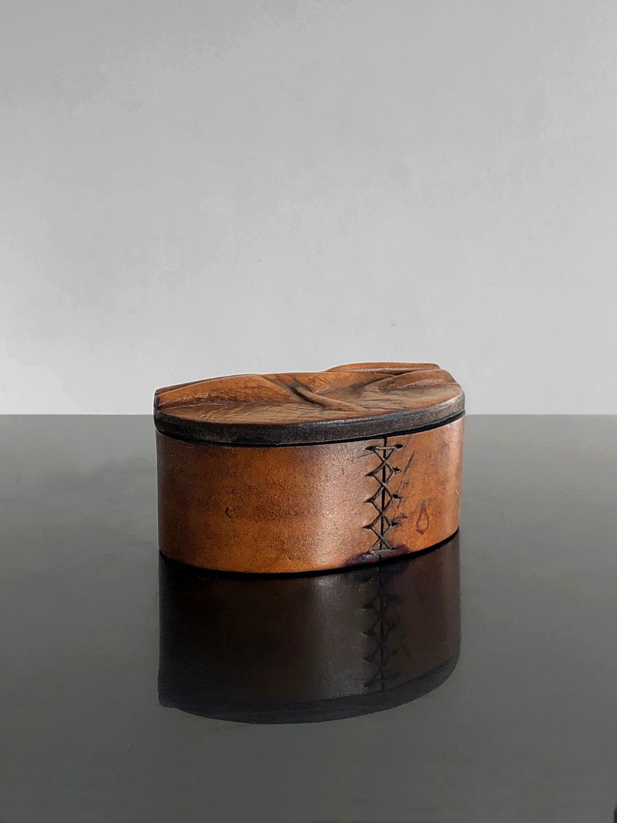 Art 1990 Mzg Sexy Leather Sculpture Box Free Form Brutalist Free Form Shabby Chic photo